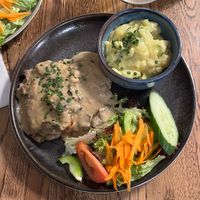 Anti-Jägerschnitzel   at SIGGIS v/gan dine & co. in Munich