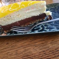 Cake 5,40€ at SIGGIS v/gan dine & co. in Munich