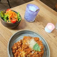 Lasagne mit Side Salad at SIGGIS v/gan dine & co. in Munich