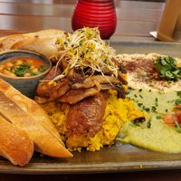 Brunch plate at SIGGIS v/gan dine & co. in Munich