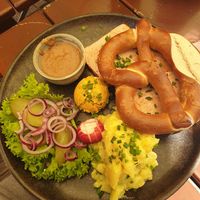 Breakfast "Minga": Leberkäs, Obazda, Potato salad, Brezn, sweet mustard and little side salad at SIGGIS v/gan dine & co. in Munich