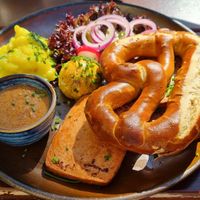 "Minga" 18,40 € at SIGGIS v/gan dine & co. in Munich