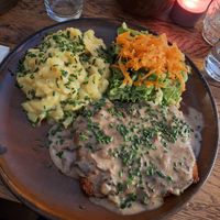  at SIGGIS v/gan dine & co. in Munich