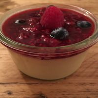 Bavarian Cream - more like Creme Brulle at SIGGIS v/gan dine & co. in Munich