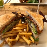 Superior Sandwich- leckere Austernpulze at SIGGIS v/gan dine & co. in Munich