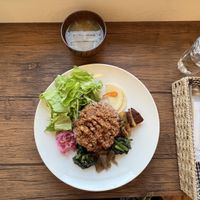 “Dry Curry”  set meal  at Cafe 5884 in Tokyo