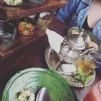 (Half eaten) six Moroccan salads starter & mint tea 😋 at Zeitoun Cafe in Marrakech