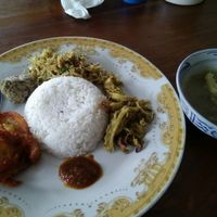 nasi campur bali isi lawar tum sisit  at Mukunda Purandara Vegetarian in Mengwi