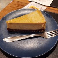 Torta de limão adoçado com uva passa branca at Grao Fino in Sao Paulo