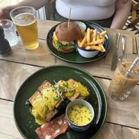 Hawaiian burger, vegan bot benny  at The Botanist in Wellington