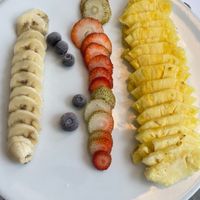 Fruit Plate - strawberries were not fresh and blueberries were frozen at De/Raiz Cocina Café - Calle 65 in Bogota