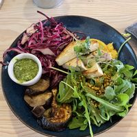 Tofu salad at The Therapist - LxFactory in Lisbon