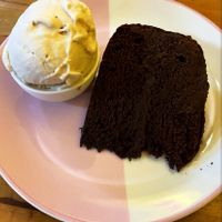 Torta de choco y maní homemade helado  at Helecho in Medellin