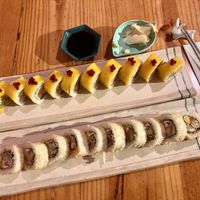 Tropi-Roll & Tempura-Roll 🍱😍  at Helecho in Medellin