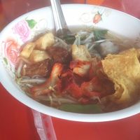 Vegan "pork" and noodles at Pan Road - Vegan Food Cart in Bangkok