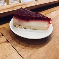 Raspberry cake at Madal Coffee Co - Ferenciek Tere in Budapest