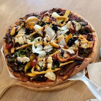 BBQ sauce mushroom pizza at Around Green - 어라운드 그린 in Seoul