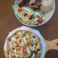 Mushroom kkanpung and starchy vegetables pizza at Around Green - 어라운드 그린 in Seoul