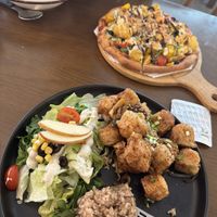   at Around Green - 어라운드 그린 in Seoul