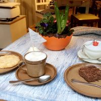 cookie, coffee, brownie and tea  at Belly Button Food in Braunschweig