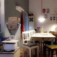 Cozy interior. The place is very big and has various different seating areas. at Belly Button Food in Braunschweig