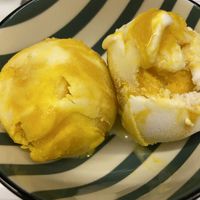 Sorbete vegano de mango y coco   at Niza in Valladolid