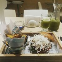 Read bean burguer (with rice noodles on top) at Espressate in Lima