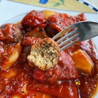 Albóndigas con mermelada de piquillo at Restaurante Goikar in Bilbao