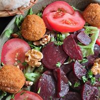 Krokett Bowl (ordered without Apple) at 't Brugs Pitahuis in Bruges