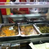 Curries at Soi Naradhiwas Rajanagarindra - Vegetarian Food Stall in Bangkok