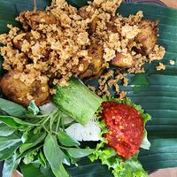 Chi chi kremes at Alpukat Bistro in Jakarta