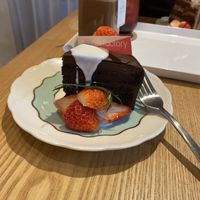 Chocolate cake and cocoa nilk at The Nilk Factory - 더닐크팩토리 in Seoul