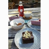 vegan brownie, cheesecake and blissballs  at Koffiebar Sowieso in Breda