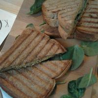 vegan pesto, avocado, spinach sandwich at Koffiebar Sowieso in Breda