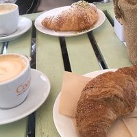 Brioche vegana integrale con marmellata   at Cooofe in Treviso