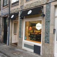 outside  at DeGema Hamburgueria in Porto