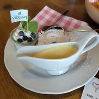 Vegan Apfelstrudel at Bubi's Schihuette in Soelden