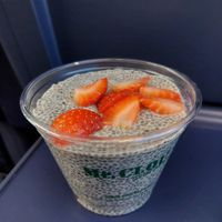 Chia pudding on the train (small, 3.90€) at Mr Clou - Hauptbahnhof in Frankfurt