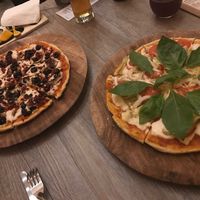 Both completely vegan 🥰 at La Matatena Pizzeria in Oaxaca