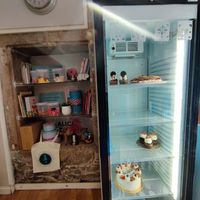 Cake exposition at Alice in Wonder Pie in Santiago De Compostela