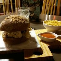 Vegan burger and chips at Hervor e Fervor in Santiago De Compostela