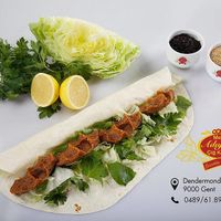 Cigkofte wrap at Meshur Adiyaman Cigkoftecisi in Ghent