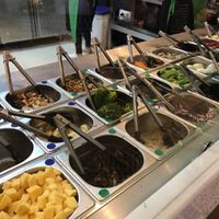 fresh toppings at Vert Midi in Marrakech