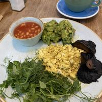 Vegan breakfasr with mashed avocado instead of roasted tomatoes... nothing special at LHR - WonderTree - T2 in West London