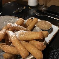 Reibekuchensticks mit Kompott at Peter Pane in Flensburg