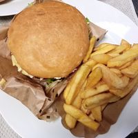 Burger at Swing Kitchen - Josefstadt in Vienna