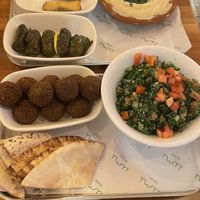 Vegan plate for two (20€) #Veganuary at Umi Falafel in Cork