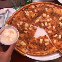 Veganhawaii and veganvitlökssås at Timone in Stockholm