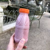 Smoothie of the day to go  at World Food Barn in Paris