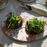 Classic avocado toasts at Oslo Raw - Adamstuen Torg in Oslo